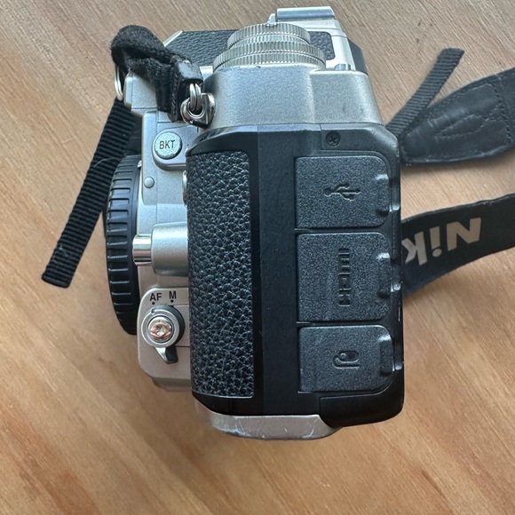 Nikon DF Body Only - Picture 5 of 6